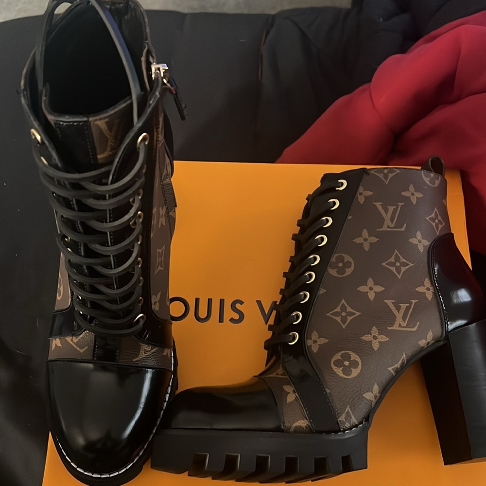 Louis Vuitton Star Trail Ankle Boot
